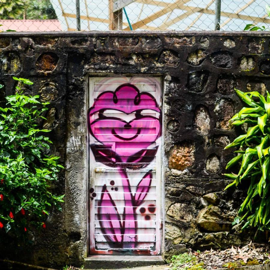 Mama Tungu Hostel บาญอส ภายนอก รูปภาพ