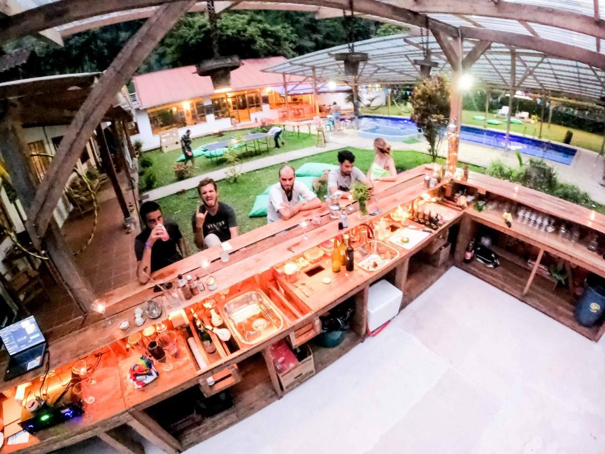 Mama Tungu Hostel บาญอส ภายนอก รูปภาพ