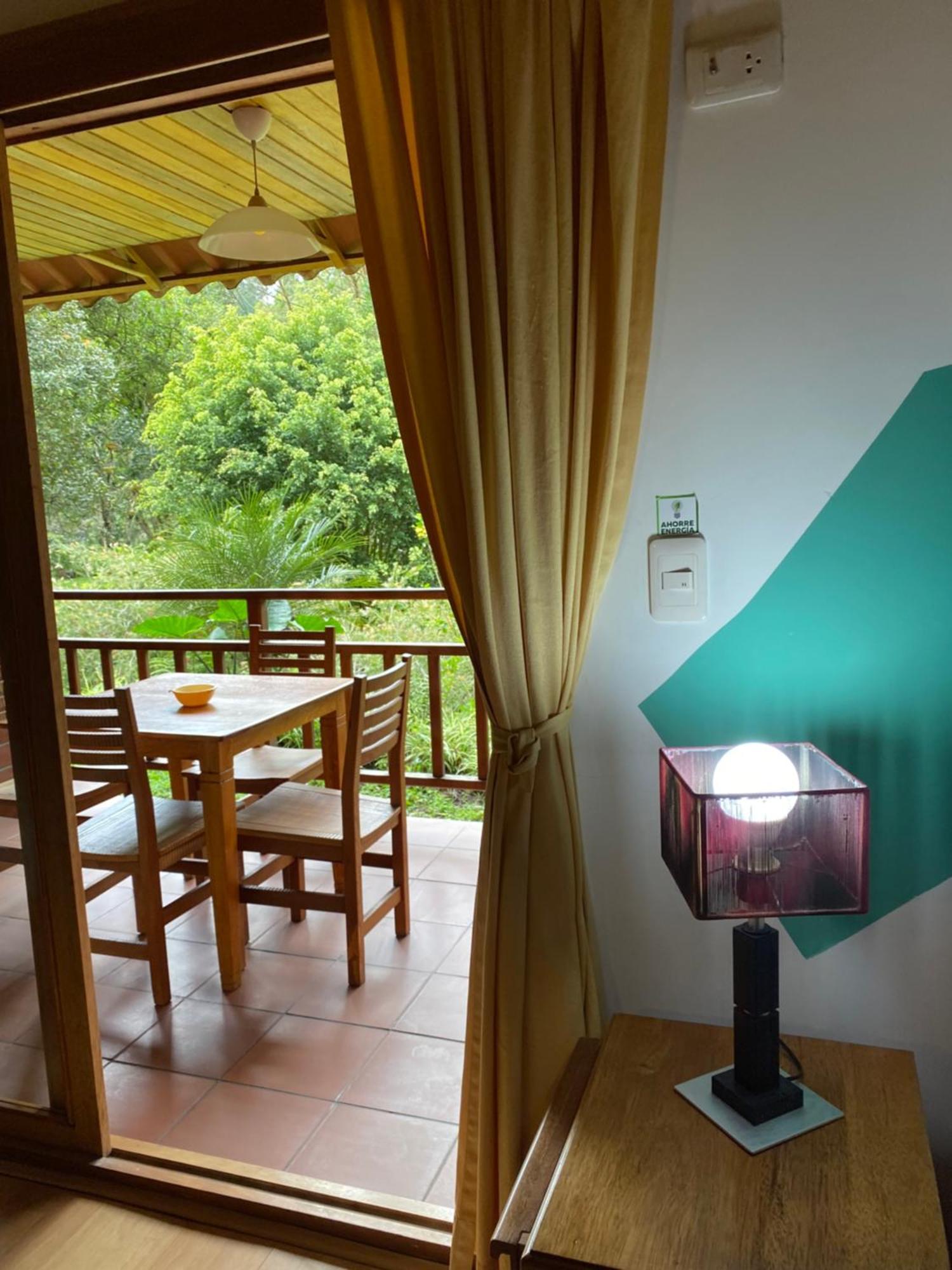 Mama Tungu Hostel บาญอส ภายนอก รูปภาพ
